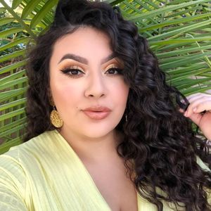 Meet your Posher, Isabel